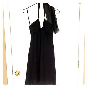 SHORT BLACK HALTER FORMAL DRESS 5/6